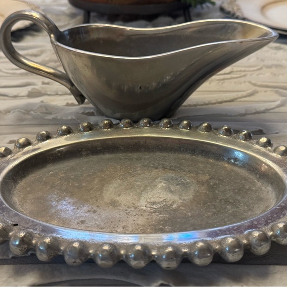 Silver Gravy Boat and Tray with Beaded Trim Biltmore Estate Serve Ware Vintage - Picture 4 of 10